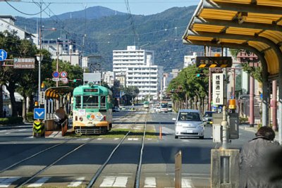 �V���ʈ꒚�ډw�z�[��