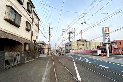 ���̉w���畹�p�O���ɓ���܂�