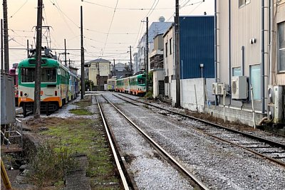 留置線に電車が留置されています