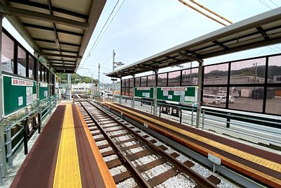 �z�[���͑��Ύ��ł�