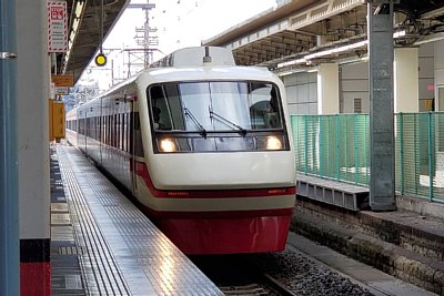 東武200系電車