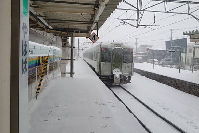 キハ100系気動車