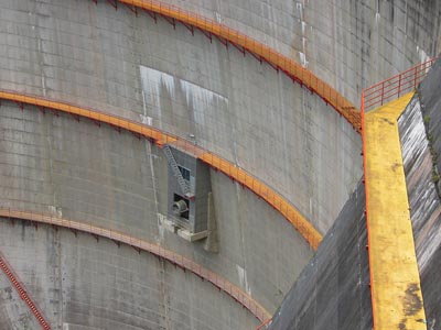 �n�E�G���o���K�[�o���u