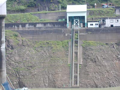 ���݂��琳�ʂɃC���N���C��������