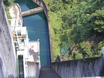 導流部と減勢工