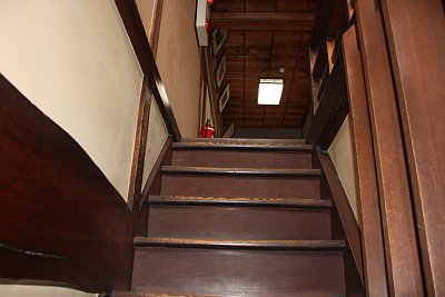 2階に上がります