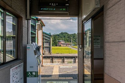 ���D��