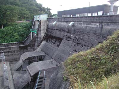 ���݉��������̂�]��