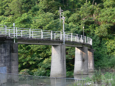 �قƂ�ǖ����ŉz�����Ă��܂�