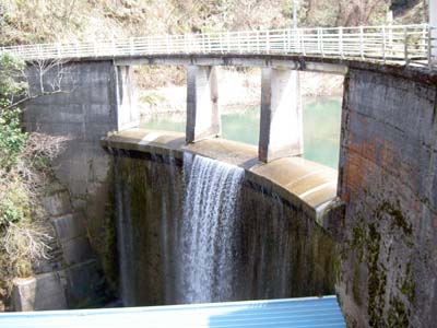 ���R�z�����^���f