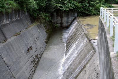 ���R�z�����^���f