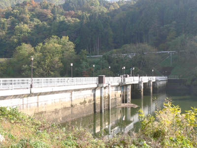 ��̂����ݏ㗬���猩��